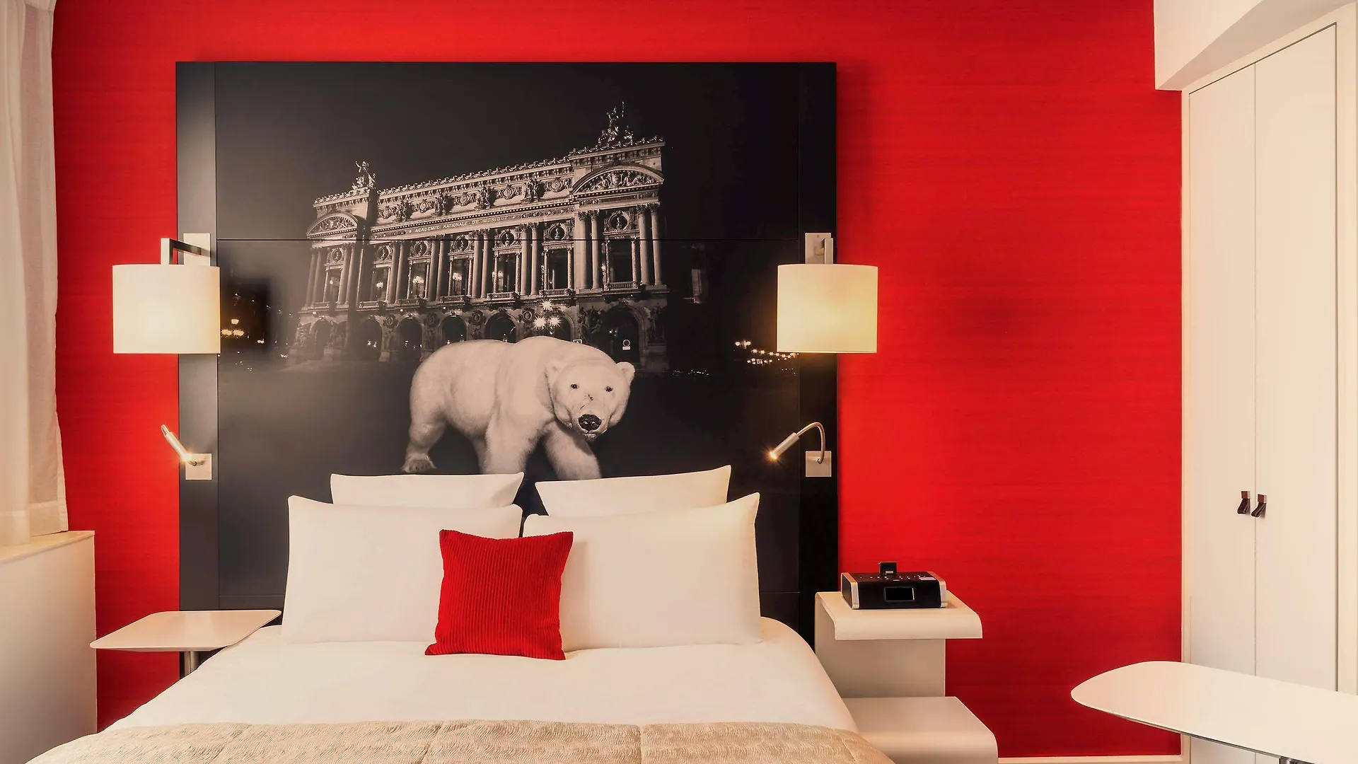 Hotel Mercure Opera Louvre Paris