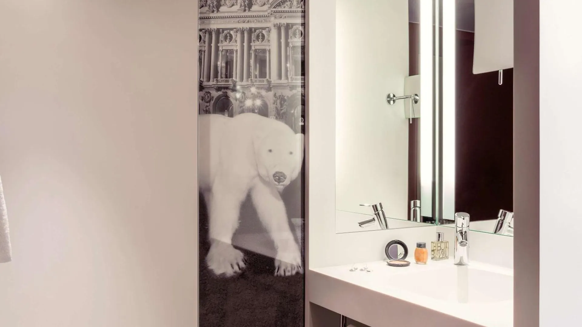 Mercure Opera Louvre Hotel 4*