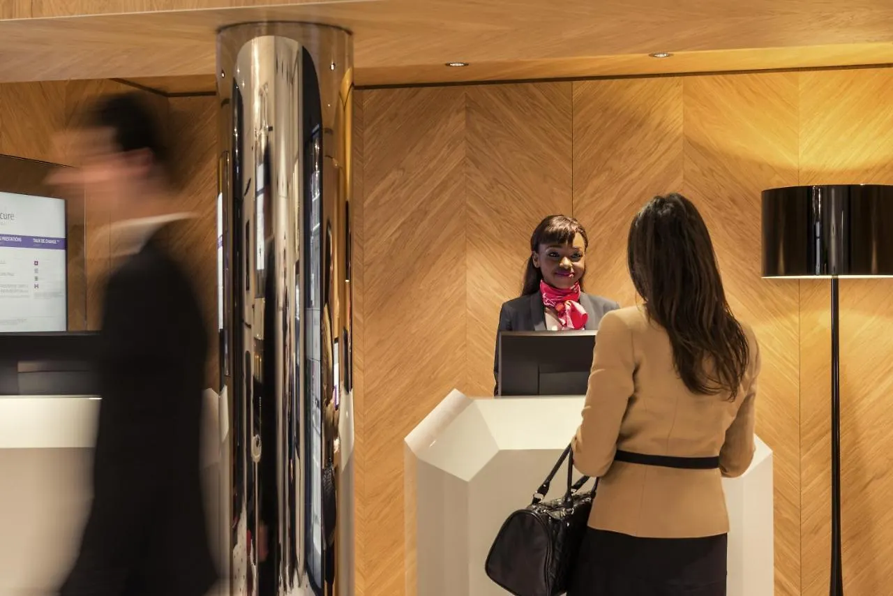 Szálloda Mercure Opera Louvre Párizs
